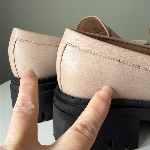 Free People Lyra Lug Sole Loafer Leather light beige tan EU 37 Us 6.5/7 neutral - Picture 8 of 16